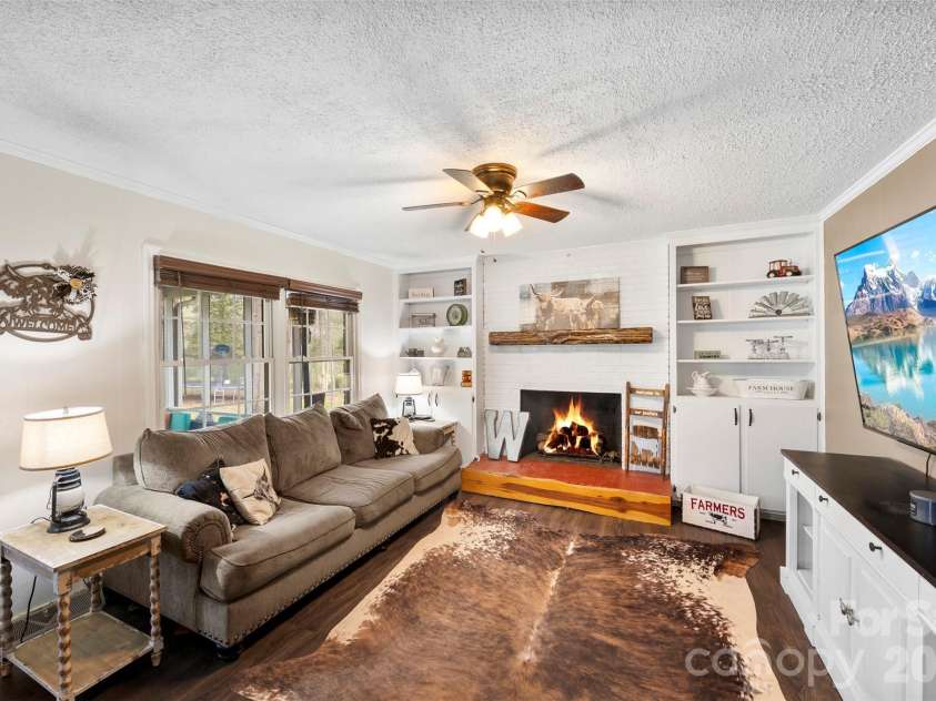 3180 Pinetuck Lane, Rock Hill, SC 29730.  MLS# CAR4359029, YatesRealty ID 6262. Den