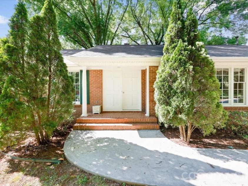 415 Princeton Drive, Salisbury, NC 28144.  MLS# CAR4361528, YatesRealty ID 6263. 