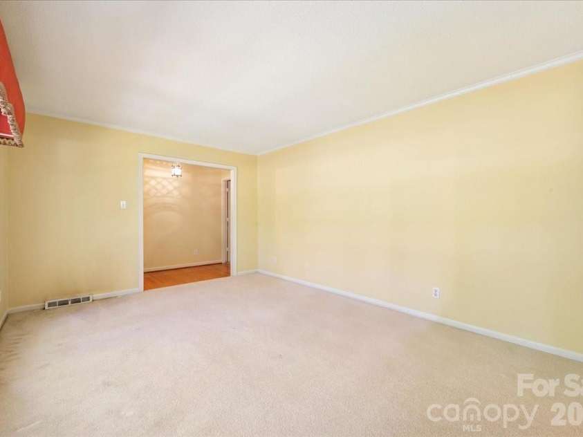 415 Princeton Drive, Salisbury, NC 28144.  MLS# CAR4361528, YatesRealty ID 6263. 