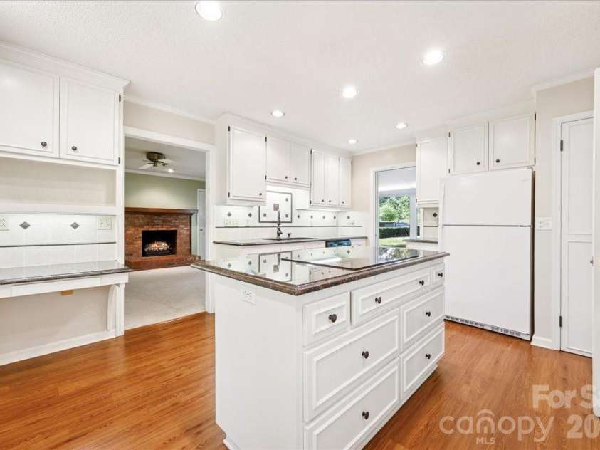 415 Princeton Drive, Salisbury, NC 28144.  MLS# CAR4361528, YatesRealty ID 6263. 