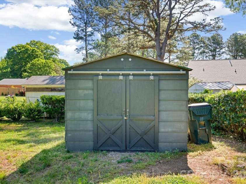 415 Princeton Drive, Salisbury, NC 28144.  MLS# CAR4361528, YatesRealty ID 6263. 