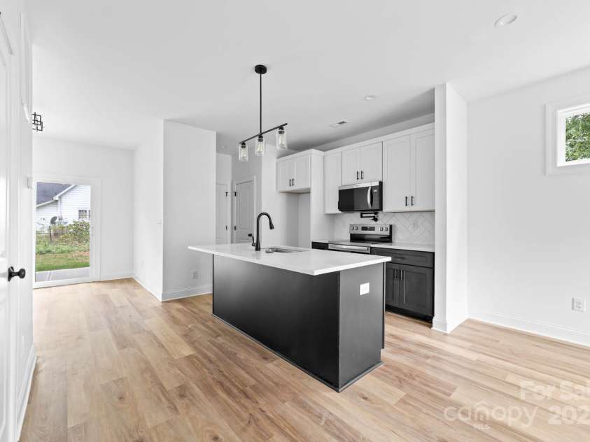 506 Legrand Street, Shelby, NC 28150.  MLS# CAR4239084, YatesRealty ID 6264. 