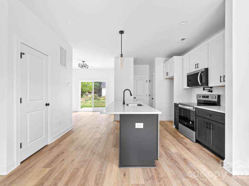 506 Legrand Street, Shelby, NC 28150.  MLS# CAR4239084, YatesRealty ID 6264. 