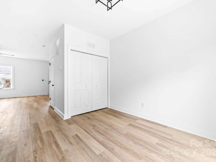 506 Legrand Street, Shelby, NC 28150.  MLS# CAR4239084, YatesRealty ID 6264. 