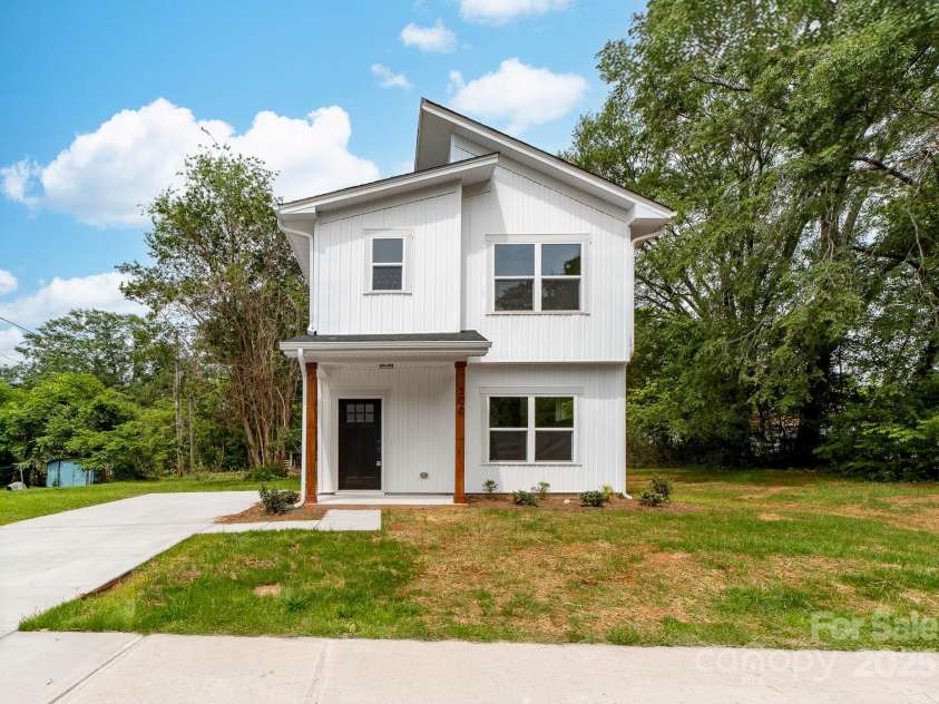 506 Legrand Street, Shelby, NC 28150.  MLS# CAR4328469, YatesRealty ID 6264. 