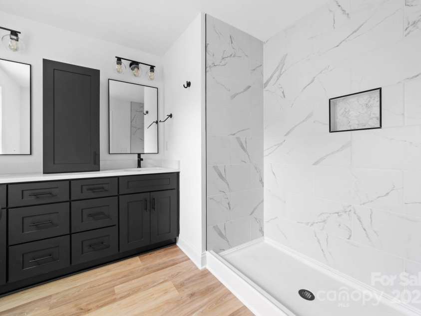 506 Legrand Street, Shelby, NC 28150.  MLS# CAR4328469, YatesRealty ID 6264. 