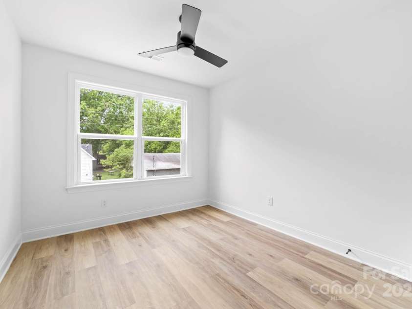 506 Legrand Street, Shelby, NC 28150.  MLS# CAR4328469, YatesRealty ID 6264. 