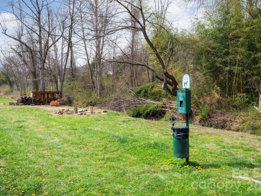 107 Loch Haven Road, Swannanoa, NC 28778.  MLS# CAR4360804, YatesRealty ID 6267. 