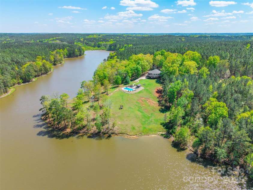 1308 Twin Oaks Drive, Chester, SC 29706.  MLS# CAR4245372, YatesRealty ID 6267. 