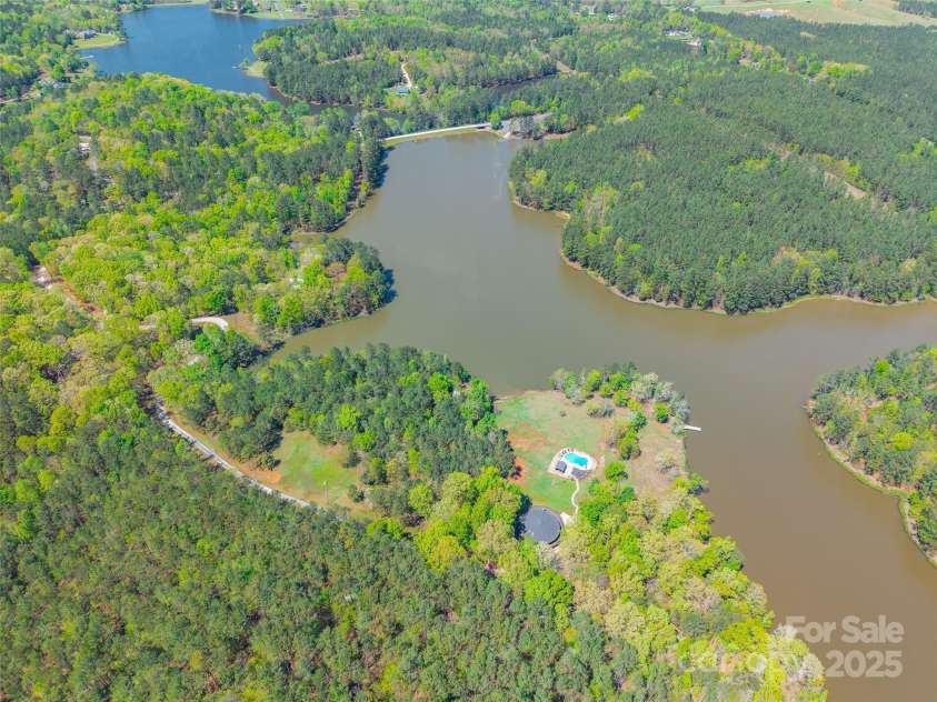 1308 Twin Oaks Drive, Chester, SC 29706.  MLS# CAR4245372, YatesRealty ID 6267. 