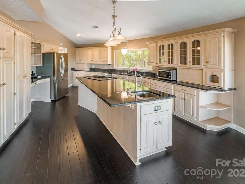 1308 Twin Oaks Drive, Chester, SC 29706.  MLS# CAR4245372, YatesRealty ID 6267. 