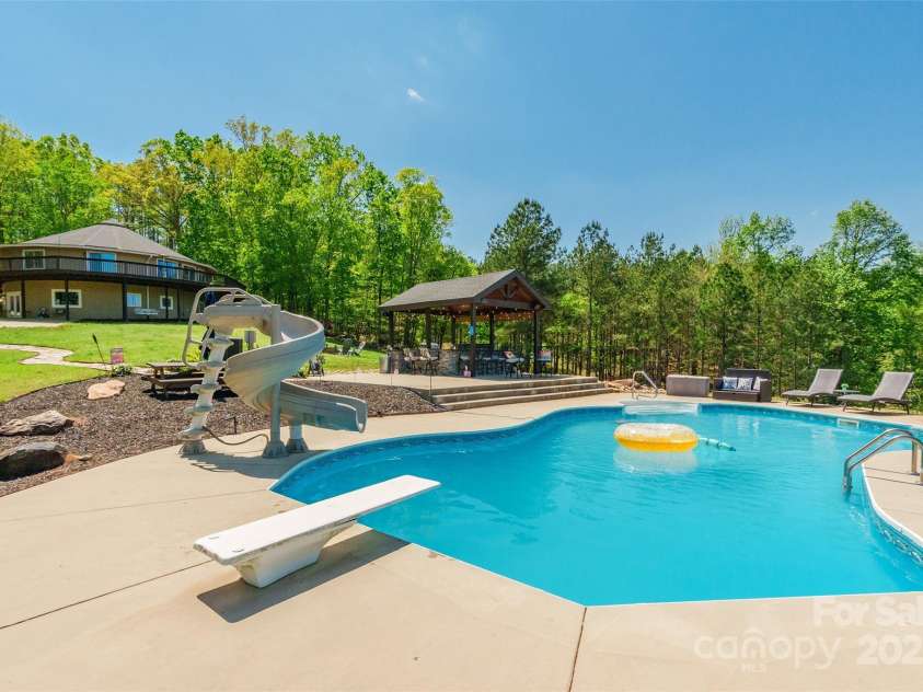 1308 Twin Oaks Drive, Chester, SC 29706.  MLS# CAR4245372, YatesRealty ID 6267. 