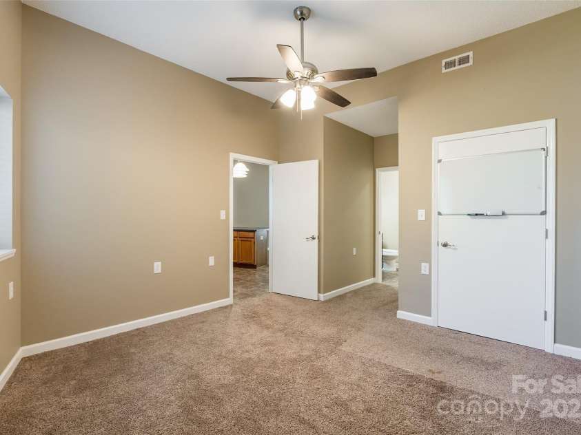 1308 Twin Oaks Drive, Chester, SC 29706.  MLS# CAR4245372, YatesRealty ID 6267. Basement / 2nd living