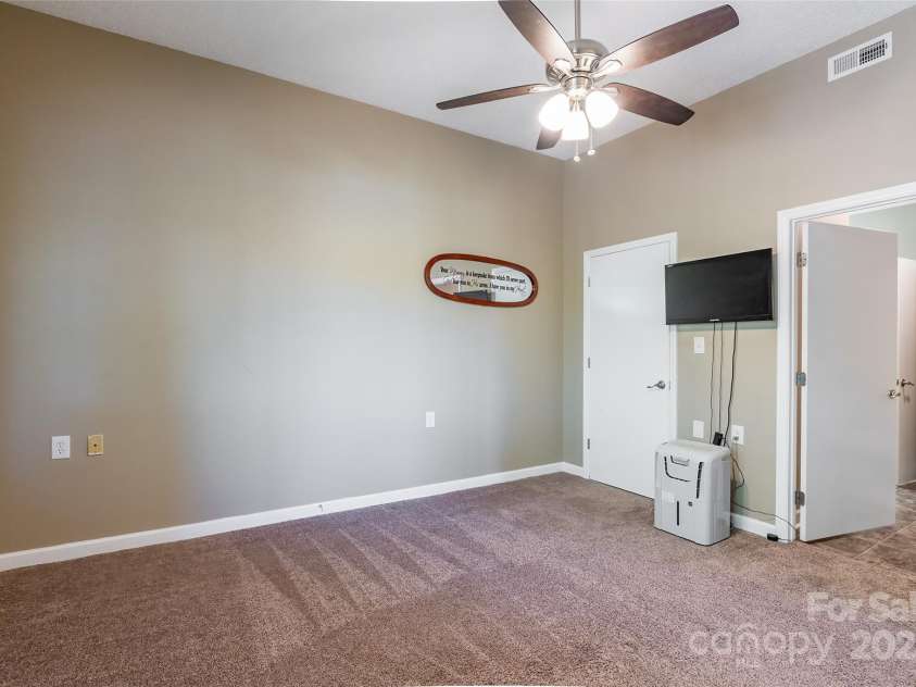 1308 Twin Oaks Drive, Chester, SC 29706.  MLS# CAR4245372, YatesRealty ID 6267. Basement / 2nd living