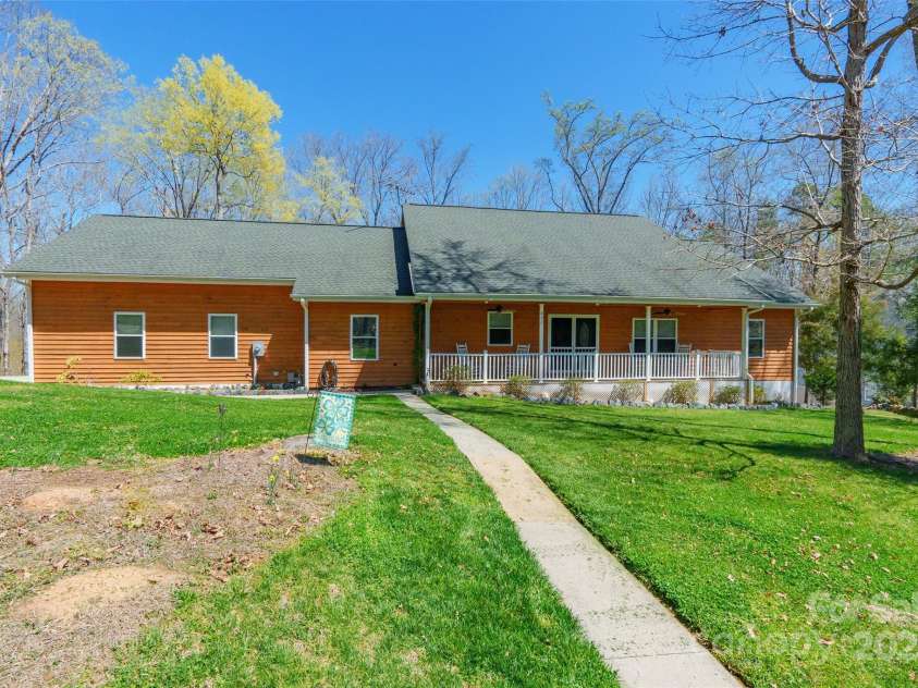 452 Countrywood Place, Concord, NC 28025.  MLS# CAR4239164, YatesRealty ID 6268. 