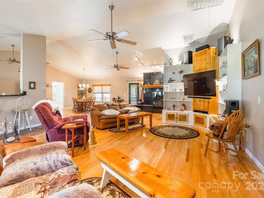 452 Countrywood Place, Concord, NC 28025.  MLS# CAR4239164, YatesRealty ID 6268. 