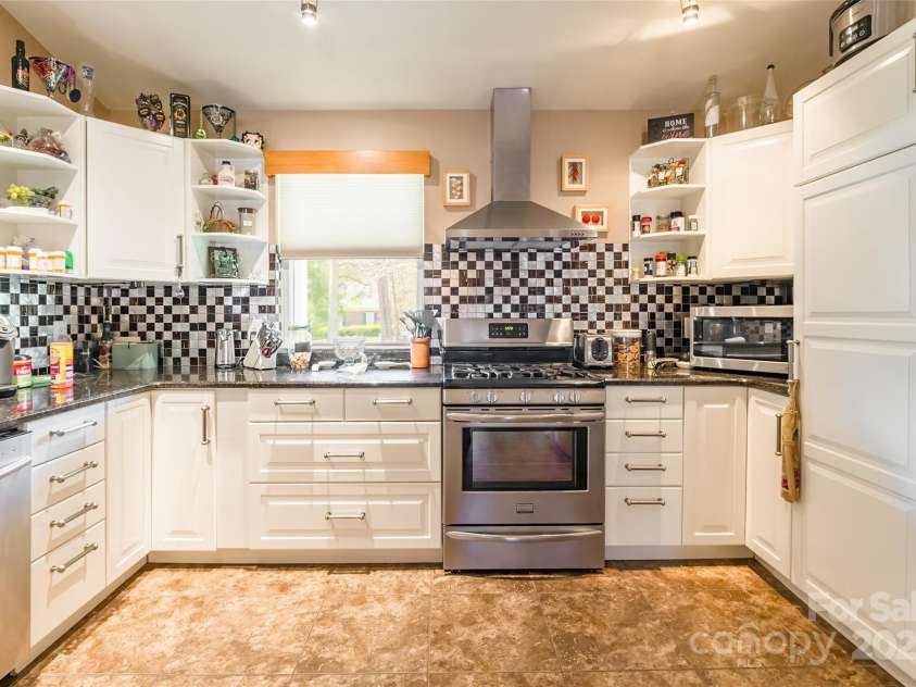 452 Countrywood Place, Concord, NC 28025.  MLS# CAR4239164, YatesRealty ID 6268. 