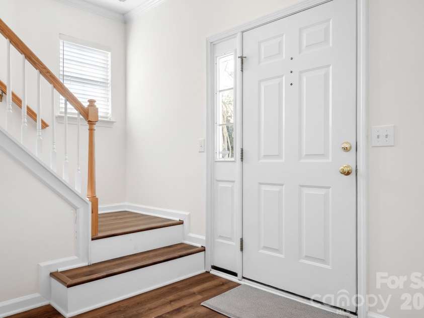 10115 Glencrest Drive, Huntersville, NC 28078.  MLS# CAR4359317, YatesRealty ID 6269. 