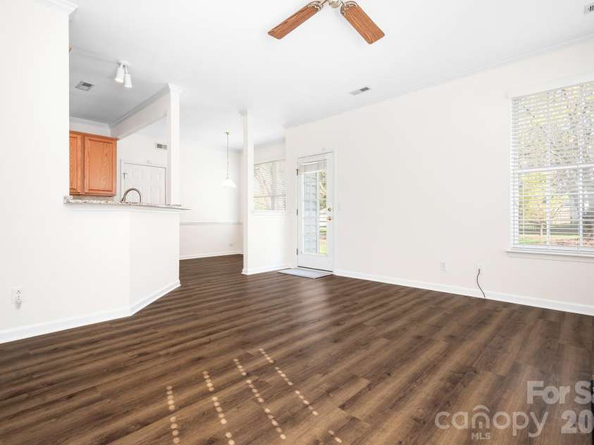 10115 Glencrest Drive, Huntersville, NC 28078.  MLS# CAR4359317, YatesRealty ID 6269. 