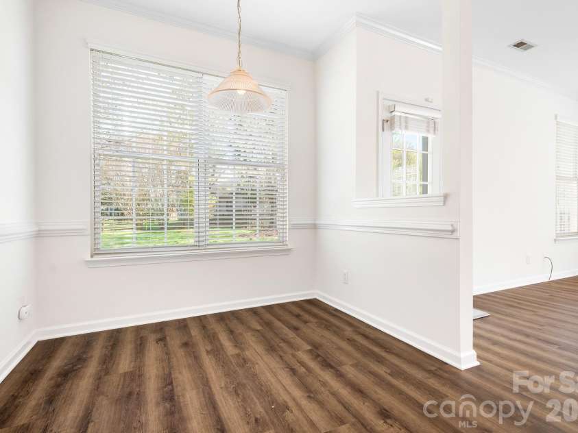 10115 Glencrest Drive, Huntersville, NC 28078.  MLS# CAR4359317, YatesRealty ID 6269. 