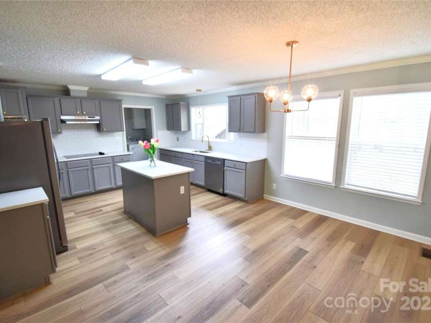 121 Silver Fox Court, Mount Holly, NC 28120.  MLS# CAR4241766, YatesRealty ID 6269. Kitchen View 2