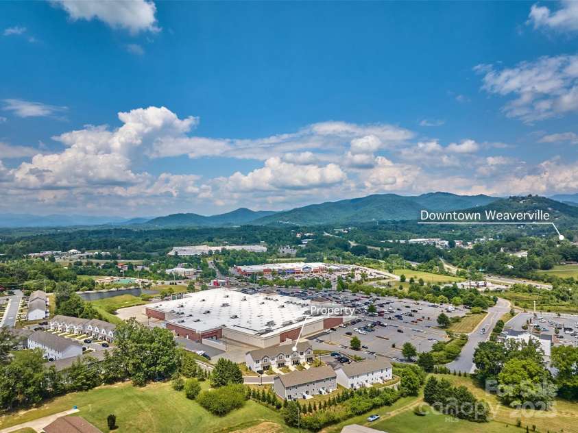 64 Benedict Lane, Weaverville, NC 28787.  MLS# CAR4208936, YatesRealty ID 627. Just minutes away from downtown Weaverville