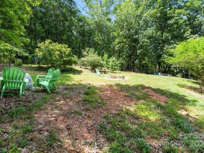 946 Laurelwood Drive, Clover, SC 29710.  MLS# CAR4280736, YatesRealty ID 6270. Peaceful and serene...