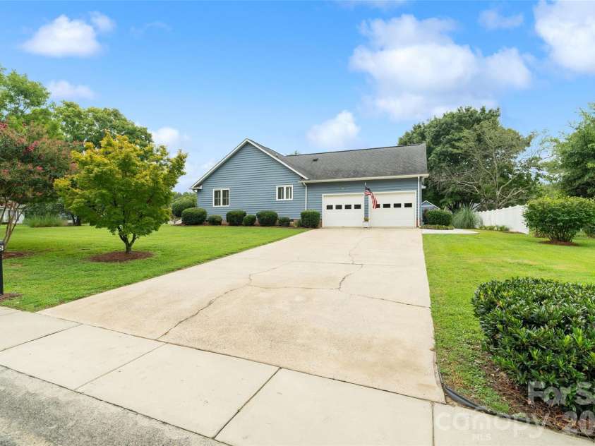 2065 Hightower Road, Rock Hill, SC 29732.  MLS# CAR4404804, YatesRealty ID 6272. 