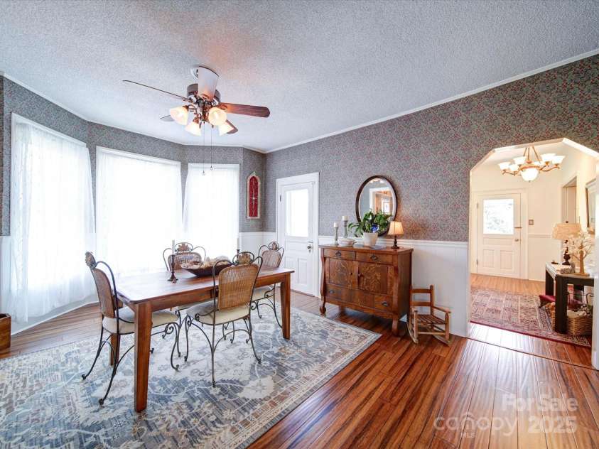 3241 Long Shoals Road, Lincolnton, NC 28092.  MLS# CAR4244038, YatesRealty ID 6272. 