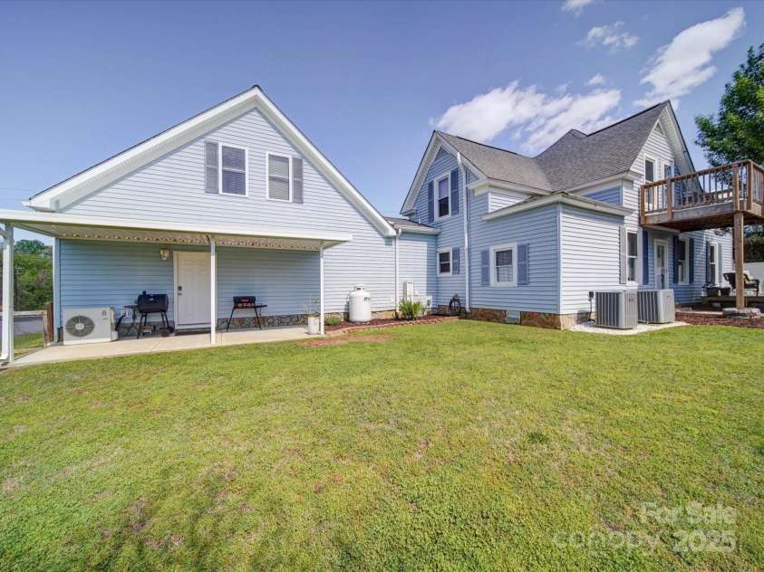 3241 Long Shoals Road, Lincolnton, NC 28092.  MLS# CAR4244038, YatesRealty ID 6272. 