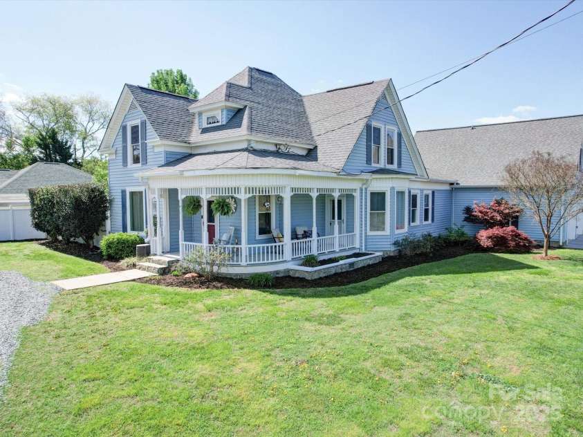 3241 Long Shoals Road, Lincolnton, NC 28092.  MLS# CAR4244038, YatesRealty ID 6272. 