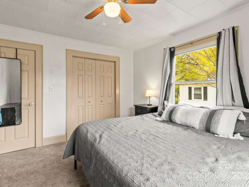 1301 Jackson Street, Kannapolis, NC 28083.  MLS# CAR4239935, YatesRealty ID 6273. Primary room