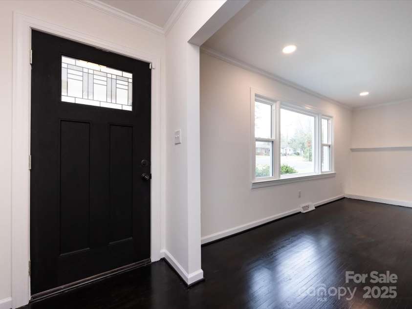 2286 Kilborne Drive, Charlotte, NC 28205.  MLS# CAR4224479, YatesRealty ID 6274. 