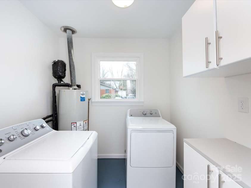 2286 Kilborne Drive, Charlotte, NC 28205.  MLS# CAR4224479, YatesRealty ID 6274. 