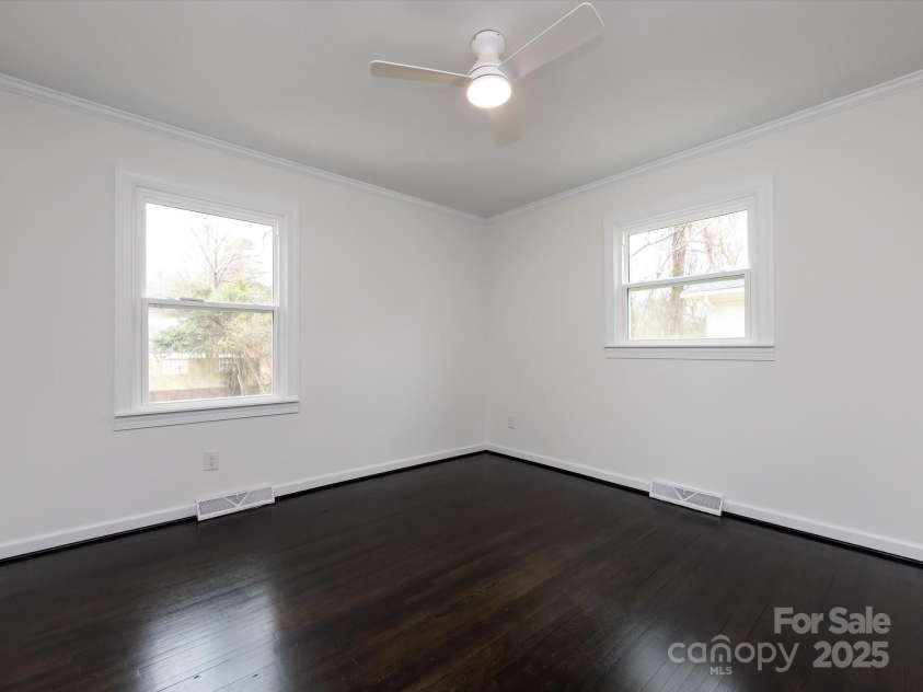 2286 Kilborne Drive, Charlotte, NC 28205.  MLS# CAR4224479, YatesRealty ID 6274. 