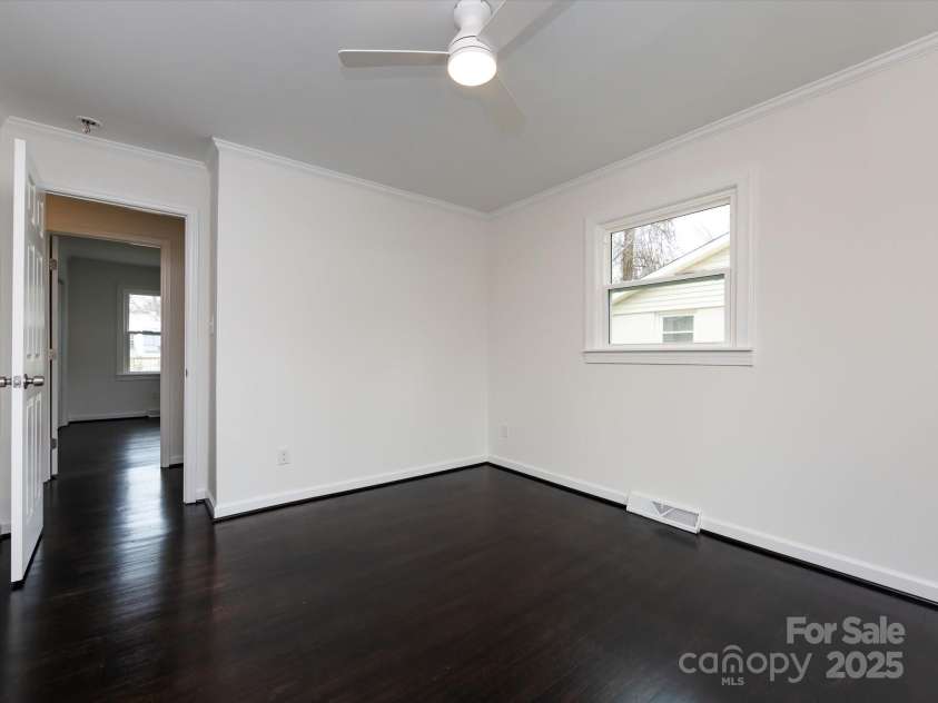 2286 Kilborne Drive, Charlotte, NC 28205.  MLS# CAR4224479, YatesRealty ID 6274. 