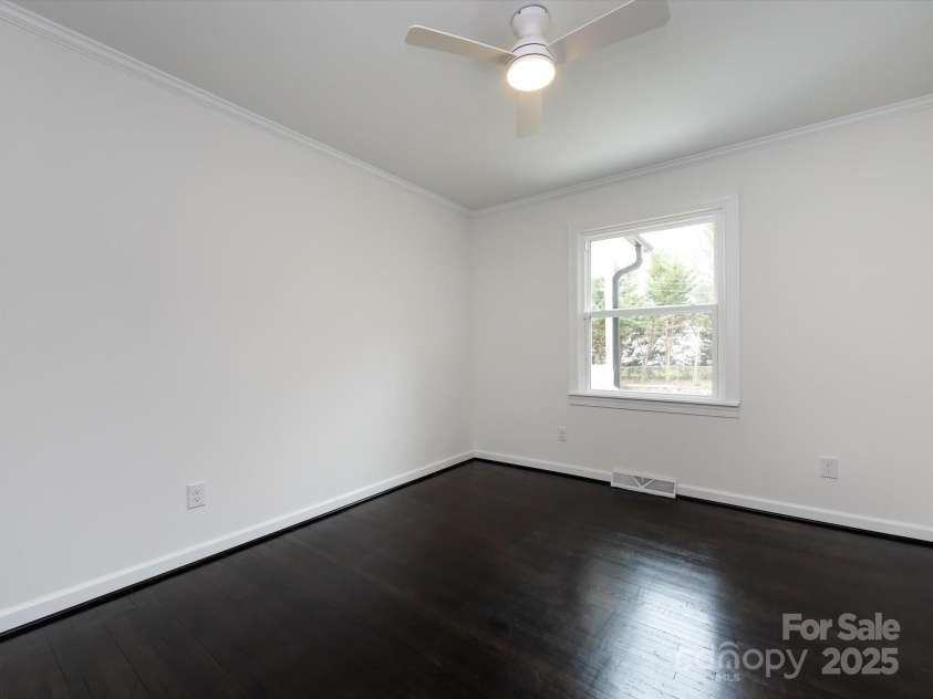 2286 Kilborne Drive, Charlotte, NC 28205.  MLS# CAR4224479, YatesRealty ID 6274. 