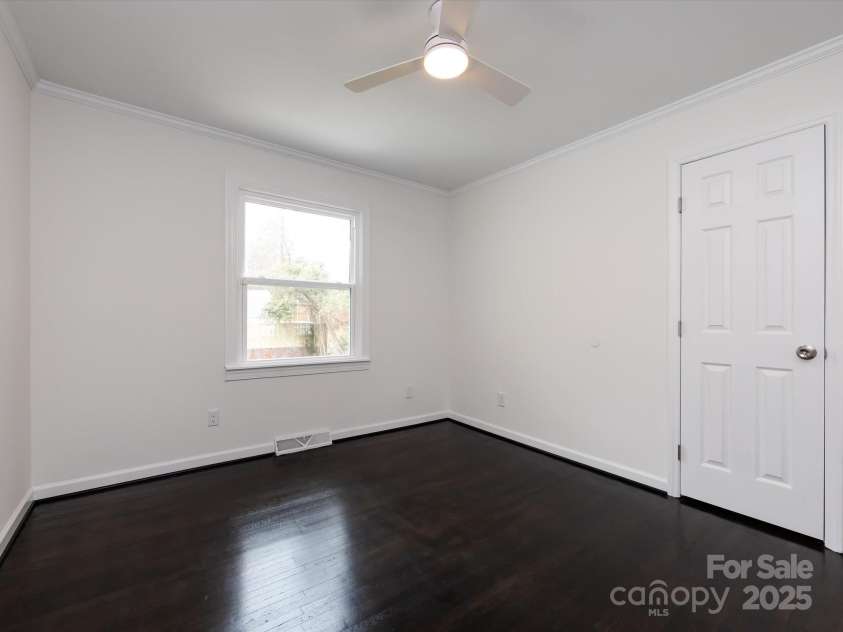 2286 Kilborne Drive, Charlotte, NC 28205.  MLS# CAR4224479, YatesRealty ID 6274. 