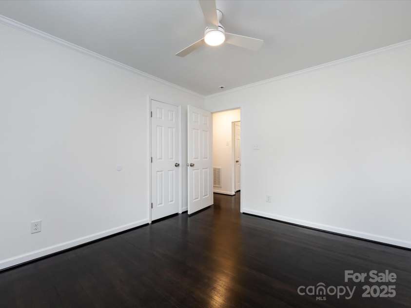 2286 Kilborne Drive, Charlotte, NC 28205.  MLS# CAR4224479, YatesRealty ID 6274. 