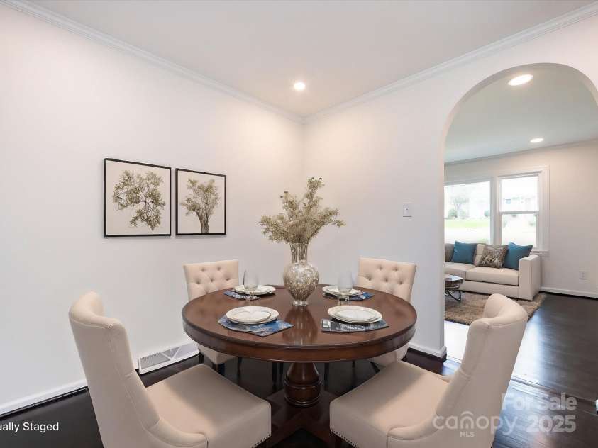 2286 Kilborne Drive, Charlotte, NC 28205.  MLS# CAR4224479, YatesRealty ID 6274. Virtually staged