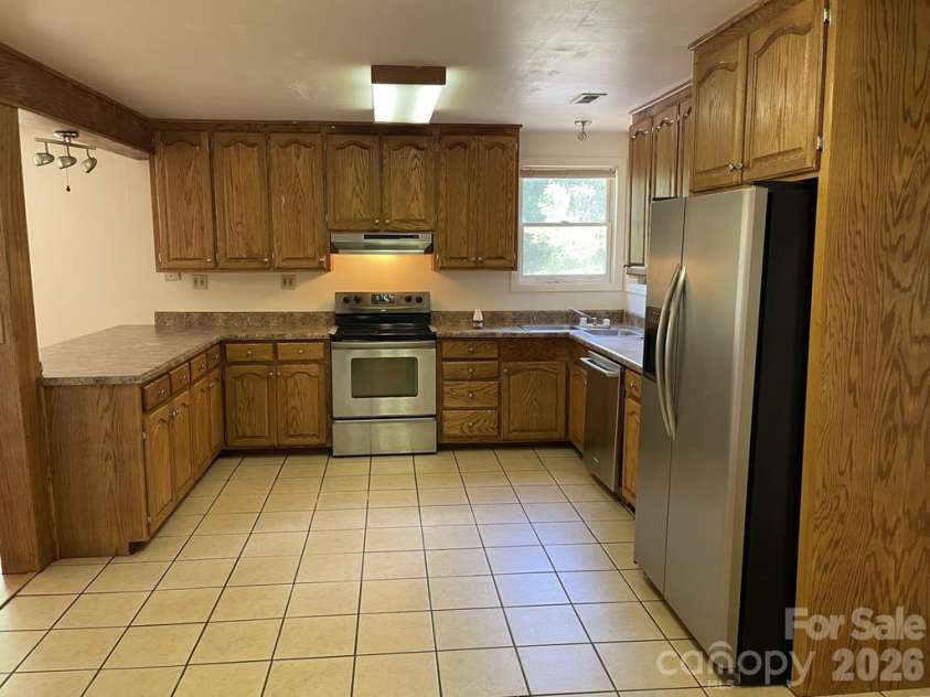 930 Copperhead Cove, Sylva, NC 28779.  MLS# CAR4392663, YatesRealty ID 6274. 