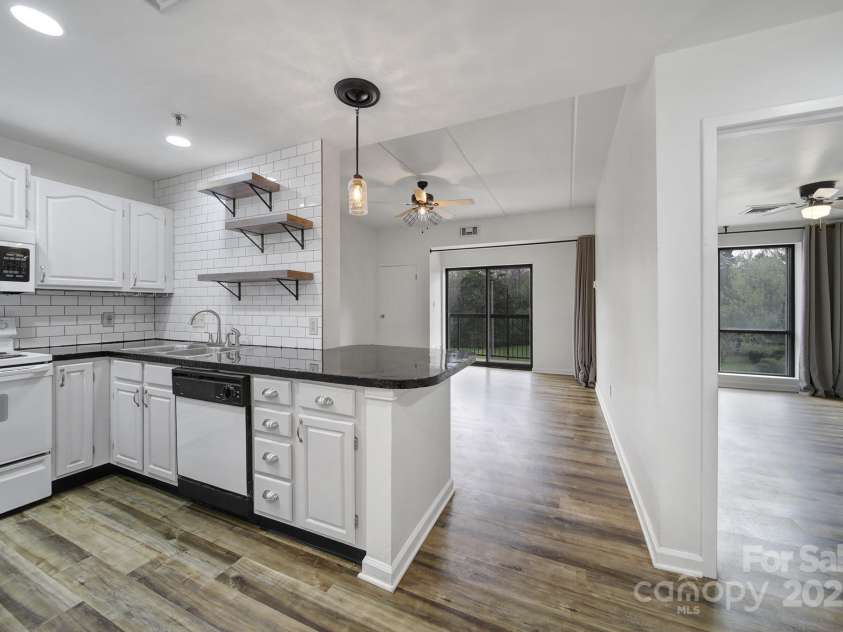 211 Heritage Boulevard, Fort Mill, SC 29715.  MLS# CAR4238996, YatesRealty ID 6275. 
