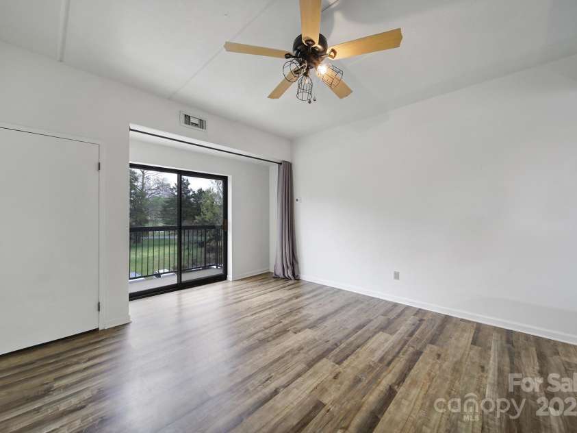 211 Heritage Boulevard, Fort Mill, SC 29715.  MLS# CAR4238996, YatesRealty ID 6275. 
