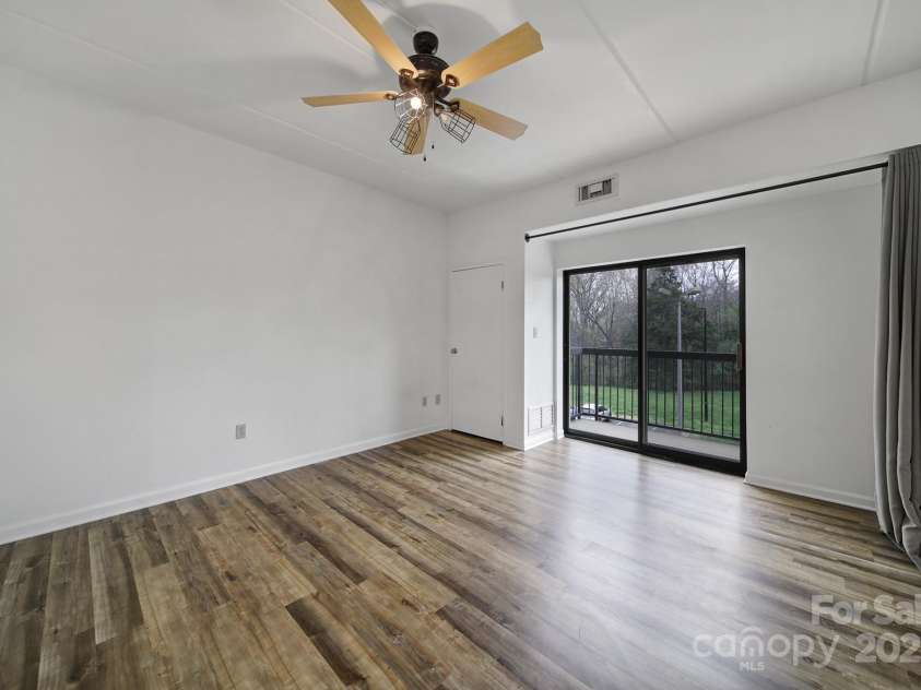 211 Heritage Boulevard, Fort Mill, SC 29715.  MLS# CAR4238996, YatesRealty ID 6275. 