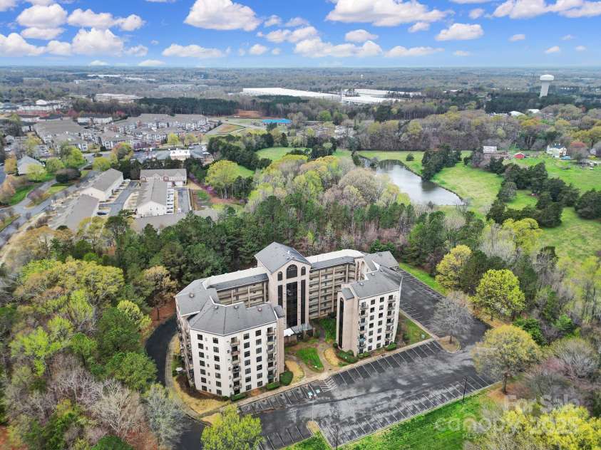 211 Heritage Boulevard, Fort Mill, SC 29715.  MLS# CAR4238996, YatesRealty ID 6275. 