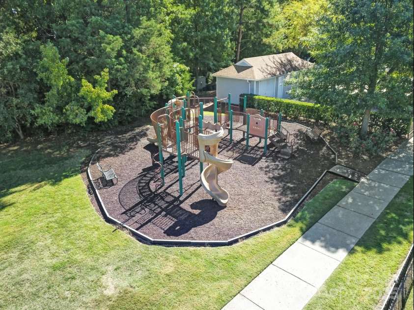 211 Heritage Boulevard, Fort Mill, SC 29715.  MLS# CAR4238996, YatesRealty ID 6275. 