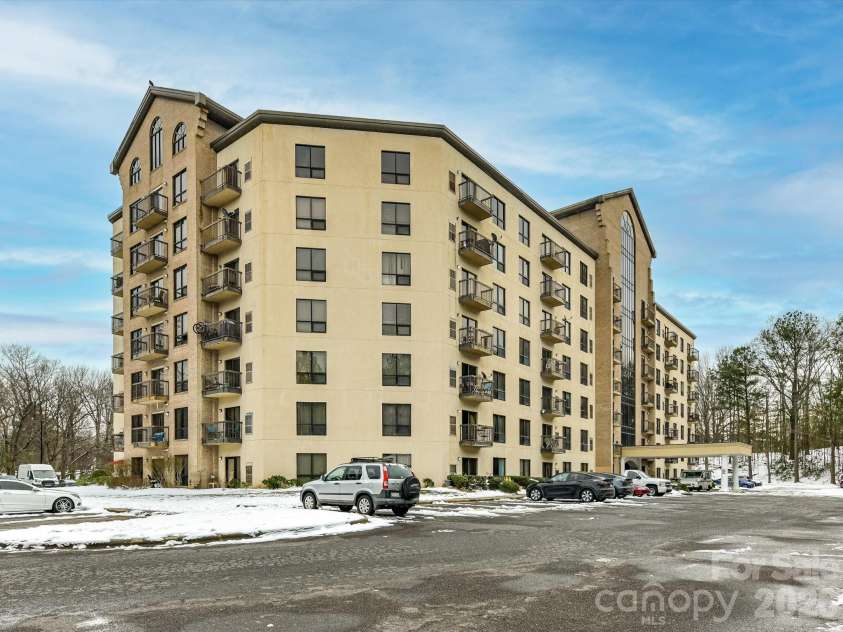 211 Heritage Boulevard, Fort Mill, SC 29715.  MLS# CAR4342832, YatesRealty ID 6275. 