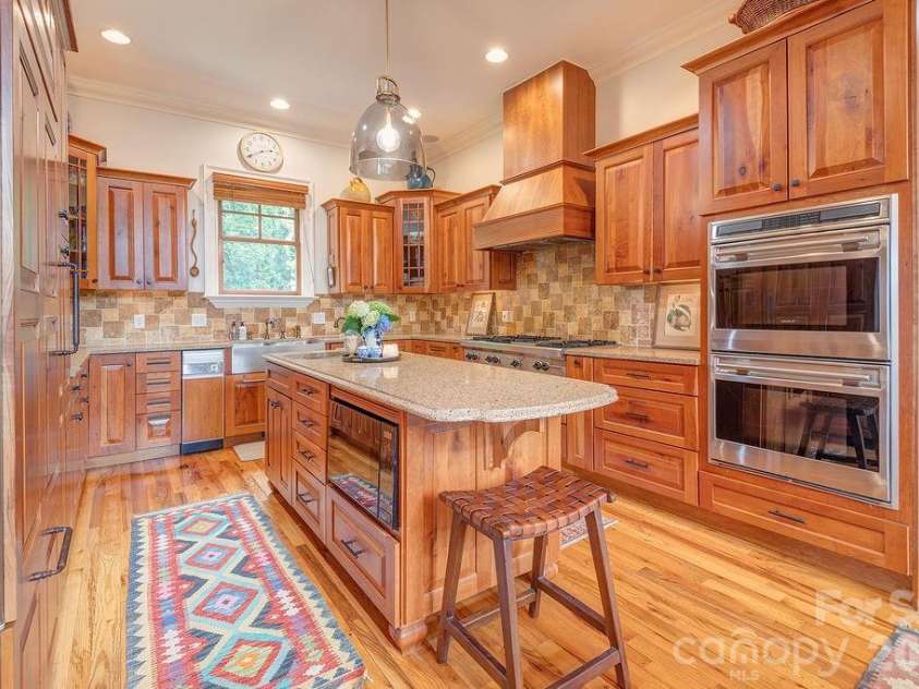 3 Gale Kelly Court, Weaverville, NC 28787.  MLS# CAR4361031, YatesRealty ID 6275. 