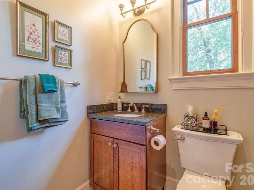 3 Gale Kelly Court, Weaverville, NC 28787.  MLS# CAR4361031, YatesRealty ID 6275. 