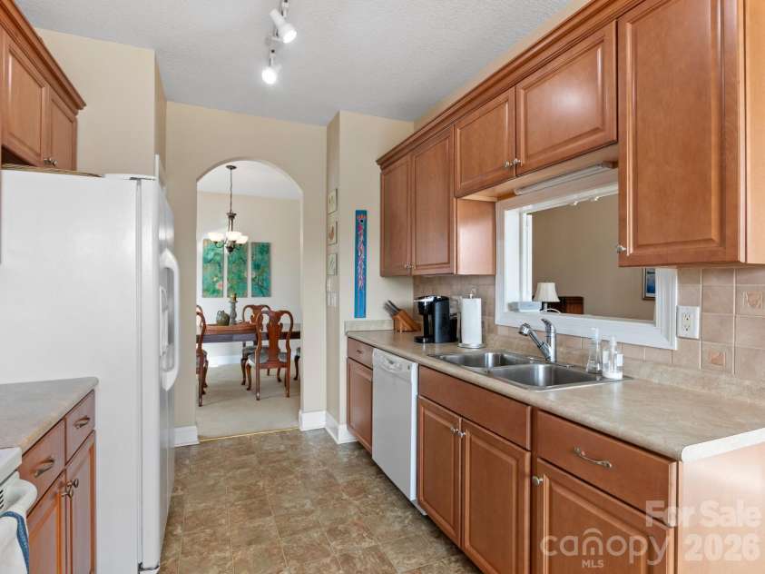 7 Eagle Creek Trail, Flat Rock, NC 28731.  MLS# CAR4360672, YatesRealty ID 6277. 
